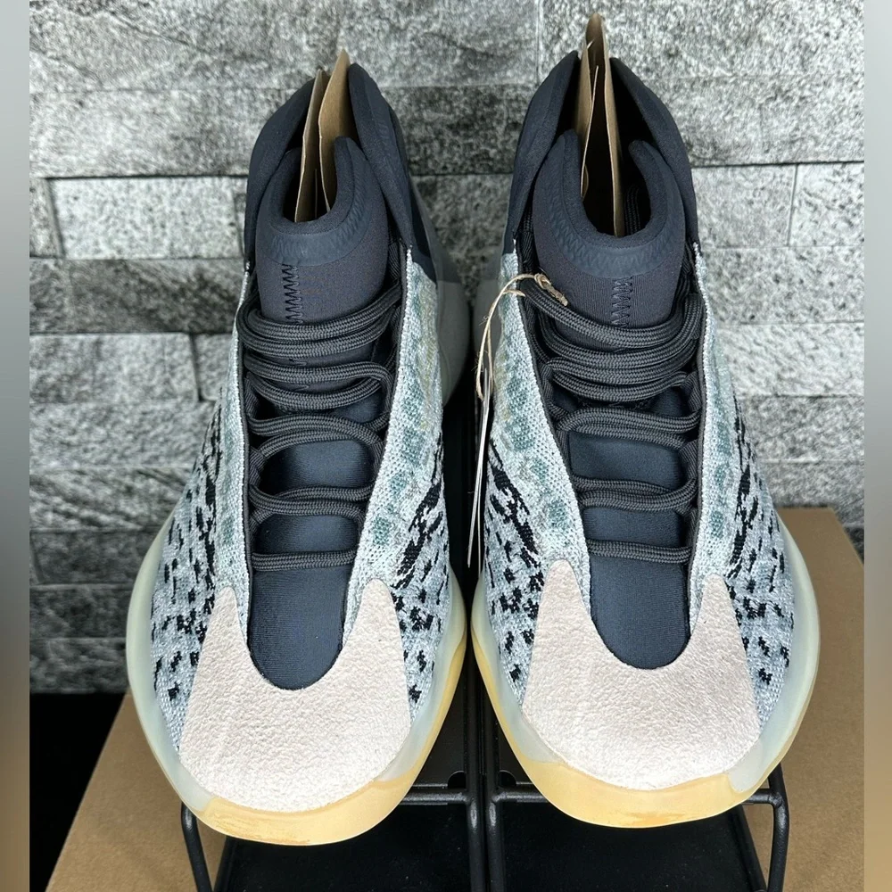 Adidas Yeezy QNTM Sea Teal - NEW - M9.5